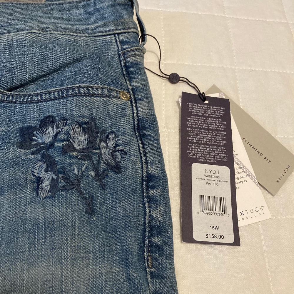 NWT NYDJ boyfriend embroidered jeans sz 16W